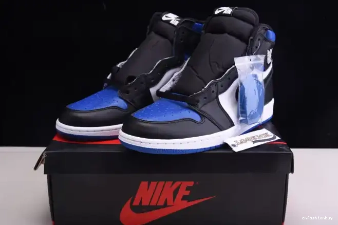 Game Jordan Air Royal OG 555088-041 Retro High 1 0610